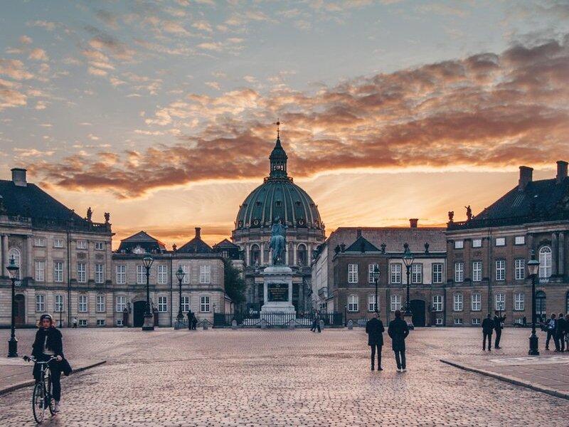Schloss Amalienborg mit Wachablösung in Kopenhagen